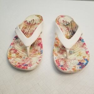 Crocs Iconic Comfort Women's Size 8 Flip Flop Sandal White Tie Dye